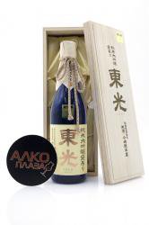 Sake Toko Junmai Daiginjo Drip gift box - саке Токо Дайгиндзё Дрип в подарочной упаковке (дерево) 0.72 л