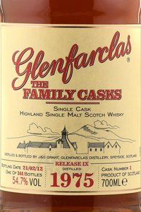 Glenfarclas Family Cask 1975 - виски Гленфарклас Фэмили Каскс 1975 года 0.7 л