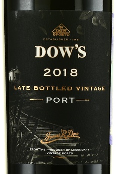 Porto Dow`s Late Bottled Vintage 2012 - портвейн Доуз Лейт Ботлед Винтаж 2012 0.75 л