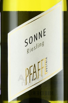 Pfaffl Riesling Sonne - вино Пфаффль Рислинг Зонне 2021 год 0.75 л белое полусухое