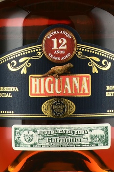 Higuana Extra Anejo Gran Reserva 12 - ром Игуана Экстра Аньехо Гран Резерва 12 0.7 л