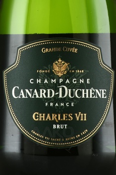 Champagne Canard-Duchene Charles VII - шампанское Шампань Канар-Дюшен Шарль 7 2020 год 0.75 л белое брют в п/у