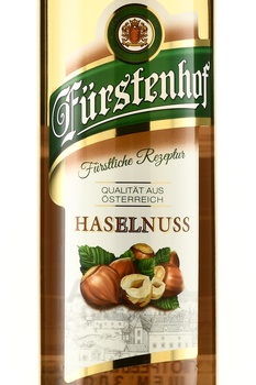 Furstenhof Haselnuss - шнапс Фюрштенхоф Орех 0.7 л