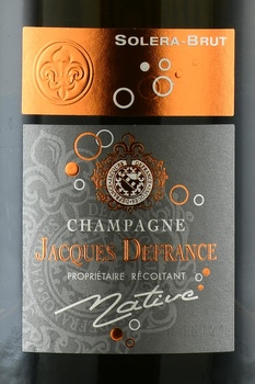 Champagne Jacques Defrance Native Solera Brut - шампанское Жак Дефранс Солера Брют-натив 2009 год 0.75 л белое экстра брют