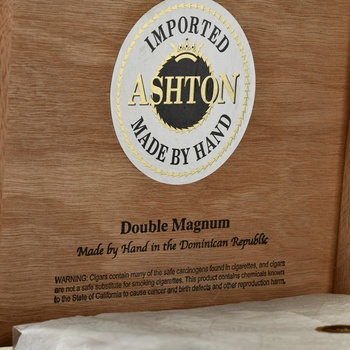 Ashton Classic Double Magnum Toro - сигары Эштон Классик Дабл Магнум Торо