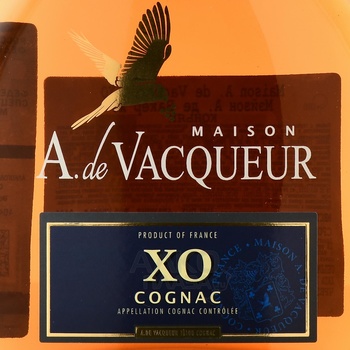 Maison A.de Vacqueur XO - коньяк Мэйзон А. де Вакёр ХО 0.7 л в п/у