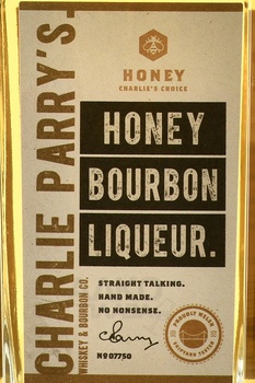 Charlie Parry’s Honey Bourbon - ликер Чарли Парри’с Хани Бурбон 0.5 л