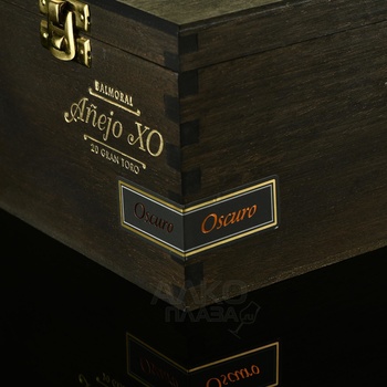 Balmoral Anejo XO Oscuro Gran Toro - сигары Балморал Аньехо ХО Оскуро Гран Торо