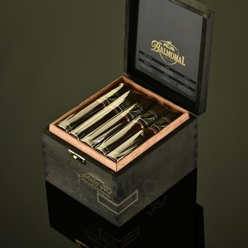 Balmoral Anejo XO Oscuro Rothschild - сигары Балморал Аньехо ХО Оскуро Ротшильд