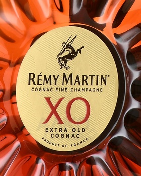 Remy Martin XO Excellence gift box - коньяк Реми Мартин ХО Экселланс 0.7 л в п/у