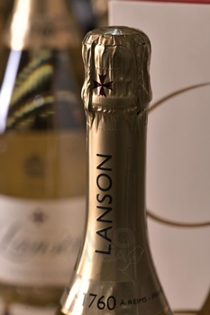 Lanson Le Blanc de Blancs Brut - шампанское Лансон ле Блан де Блан Брют 0.75 л белое брют в п/у
