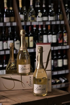 Lanson Le Blanc de Blancs Brut - шампанское Лансон ле Блан де Блан Брют 0.75 л белое брют в п/у