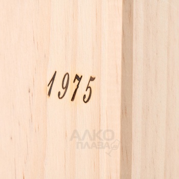 Baron de Sigognac 1975 - арманьяк Барон де Сигоньяк 1975 год 0.7 л в д/у