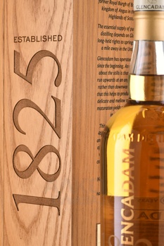 Glencadam 25 Years Old - виски Гленкадам 25 лет 0.7 л в д/у