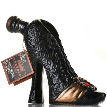 Коньяк КВ Семь звезд 7 лет сувенирная бутылка Каблук 0.33 л п/у