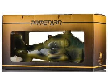 Коньяк КВ Семь звезд 7 лет сувенирная бутылка Вертолет 0.75 л п/у