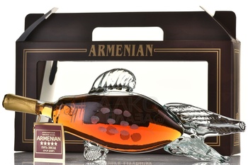 Коньяк Пять звезд 5 лет Рыба сувенирная бутылка 0.5 л п/у