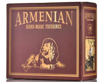 Коньяк Пять звезд 5 лет Лев сувенирная бутылка 0.5 л п/у