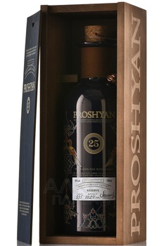 Коньяк Прошян Резерв 25 лет 0.75 л в п/у дерево