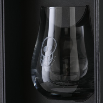 Padre Azul Single Barrel Reposado - текила Падре Азул Репосадо Сингл Баррел в п/у + 2 бокала 0.7 л