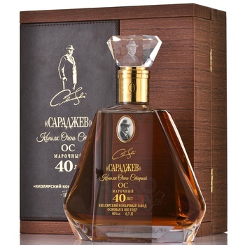 Коньяк ОС Сараджев 40 лет 0.7 л п/у кожа