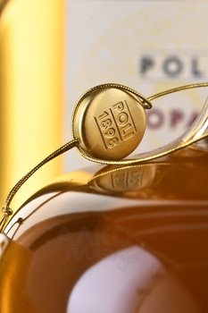 Poli Cleopatra Amarone Oro - граппа Поли Клеопатра Амароне Оро 0.7 л