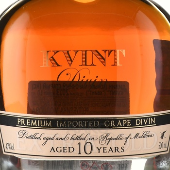 Kvint Divin 10 years - коньяк Дивин КС Квинт 10 лет 0.5 л