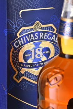 Chivas Regal 18 Years Old - виски Чивас  Ригал 18 лет 0.75 л в п/у