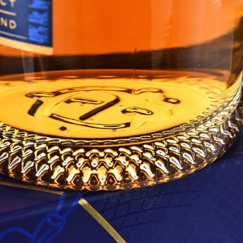 Chivas Regal 18 Years Old - виски Чивас  Ригал 18 лет 0.75 л в п/у