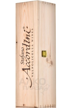 Acinatico Amarone della Valpolicella Classico - вино Ачинатико Амароне делла Вальполичелла Классико 1.5 л красное полусухое в д/у