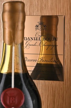 Daniel Bouju Reserve Familiale Grand Champagne in wooden box - коньяк Даниэль Бужу Резерв Фамилиаль Гран Шампань 0.7 л в д/у