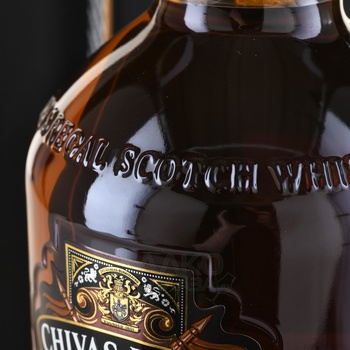 Chivas Regal 25 years - виски Чивас Ригал 25 лет 0.7 л