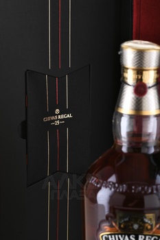 Chivas Regal 25 years - виски Чивас Ригал 25 лет 0.7 л