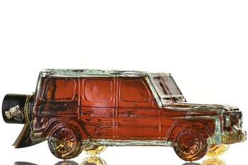 Коньяк КВ Армянский коньяк 7 лет Автомобиль 0.5 л в п/у