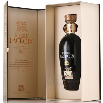 Pierre Lacroix XO 25 Years Old - коньяк Пьер Лакруа ХО 25 лет 0.7 л в п/у