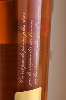 Leopold Gourmel Quintessence 30 Carats - коньяк Леопольд Гурмель Квинтессенс 30 Карат 0.7 л в п/у