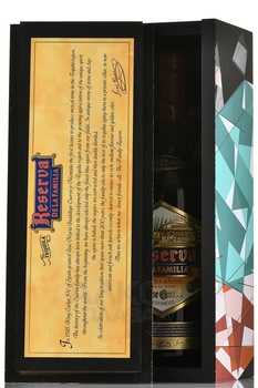 Jose Cuervo Reserva de la Familia Extra Anejo - текила Хосе Куэрво Резерва де ла Фамилия Экстра Аньехо 0.75 л в д/у