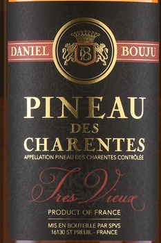 Daniel Bouju Tres Vieux Pineau des Charentes - вино ликерное Даниель Бужу Пино де Шарант Тре Вье 0.5 л белое сладкое