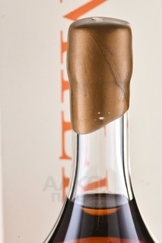 Francois de Marange Fins Bois 1979 - коньяк Франсуа де Маранж Фин Буа 1979 год 0.7 л в п/у