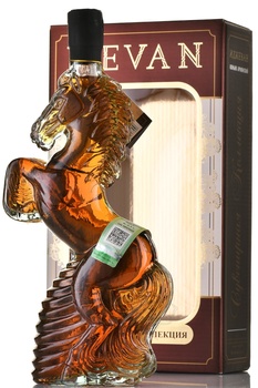 Коньяк Иджеван 5 лет Лошадь 0.5 л в п/у