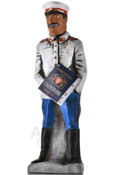 Вино Джорджиа Кантри Вайнс Саперави 1 л красное сухое в керамической фигурке Сталина