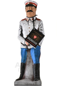 Вино Джорджиа Кантри Вайнс Киндзмараули 1 л красное полусладкое в керамической фигурке Сталина