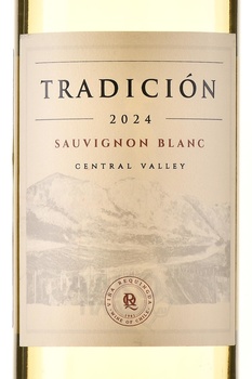 Vina Requingua Tradicion Sauvignon Blanc - вино Винья Рекуингуа Традисьон Совиньон Блан 0.75 л белое сухое