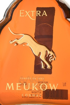 Meukow Extra - коньяк Меуков Экстра 0.7 л