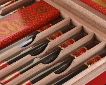 Oliva Year of the Snake - сигары Олива Год Змеи набор