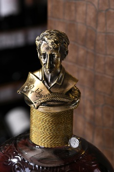 Коньяк Чаренц 20 лет 0.75 л