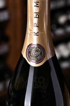 Вино игристое Золотая Балка полусухое белое 0.75 л