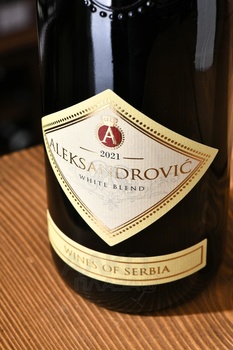 Aleksandrovic Tema - вино Александрович Тема 0.75 л белое сухое