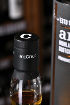 AnCnoc 10 Years Old - виски АнНок Смоки 10 лет 0.7 л в тубе