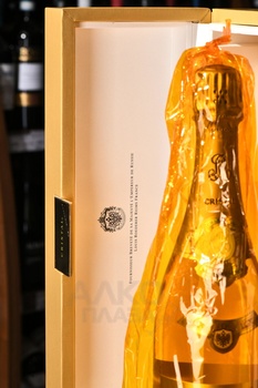 Louis Roederer Cristal - шампанское Луи Родерер Кристаль 0.75 л белое брют в п/у
